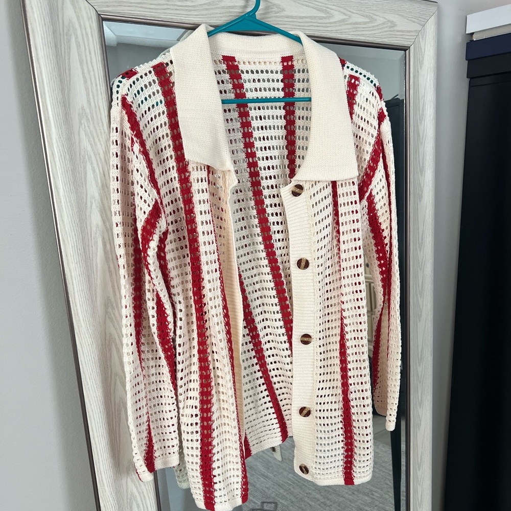 Matching set. Cardigan and shorts